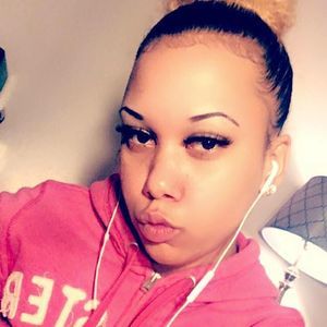 Meet your Posher, Sheana